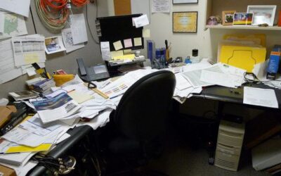 Los beneficios de la organización en la oficina.